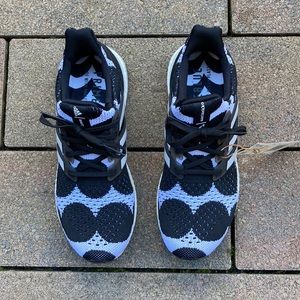NWT Adidas Ultraboost DNA x Marimekko